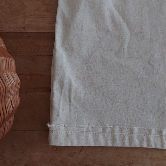 Pleated Elastic Waist Wide Leg Pant with Pockets in Oatmeal - Picture 5 of 10